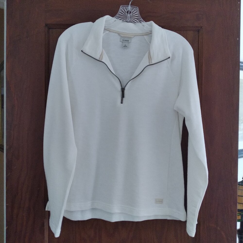 LL Bean size PETITE size  Small  Peaks Island 1/4 zip sweatshirt. White